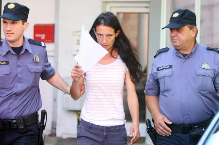 UHIĆENA IVANA ČUDE: Sumnja se da je 27-godišnjakinja nožem na smrt izbola 14-godišnju Zadranku