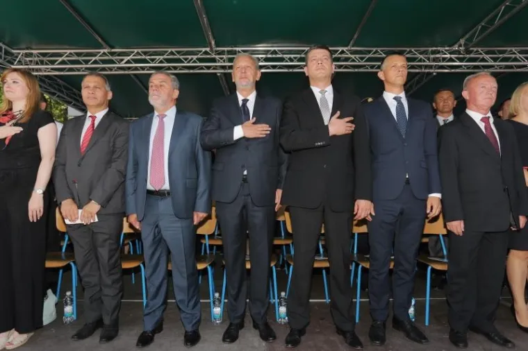 SVEČANA PROSLAVA U BREZOVICI: U &scaron;umi pokraj Siska obilježen je Dan antifa&scaron;ističke borbe. Stigli brojni političari, ali ne i državni vrh