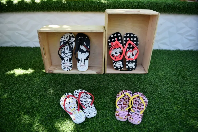 Havaianas Slim Cool - neodoljiva linija koja asocira na ljeto, savršeno vas uvodi u ljetno raspoloženje, čak i kada niste na odmoru.