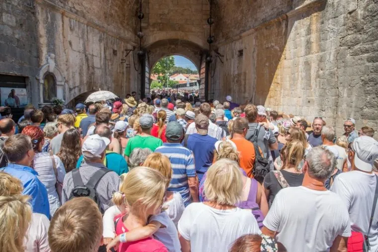 Do&scaron;lo je do blokade na Vratima od Pila