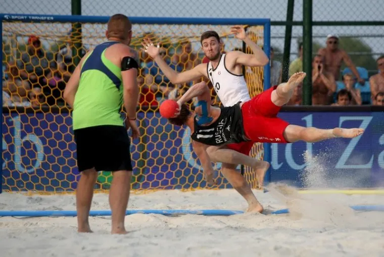 ATRAKTIVNE RUKOMETA&Scaron;ICE ZAPALILE JARUN: Danas je bilo jako, jako vruće na zagrebačkom pijesku