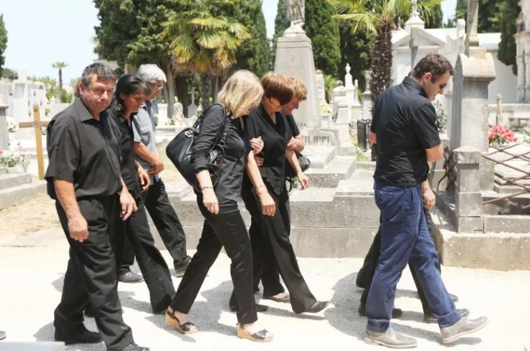 TUGA U ZADRU: Obitelj i prijatelji se oprostili od 14-godišnje djevojčice ubijene u ličkim Žuljinama