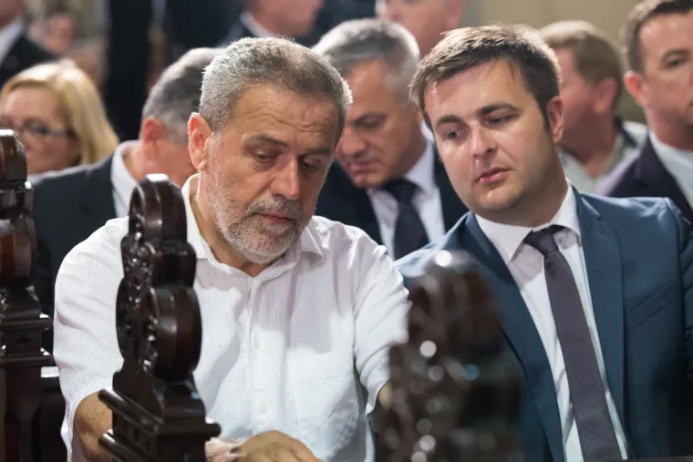 Brojni političari prisustvovali misi za Domovinu u katedrali