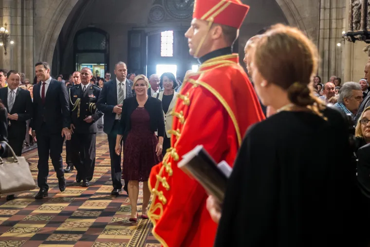 Brojni političari prisustvovali misi za Domovinu u katedrali