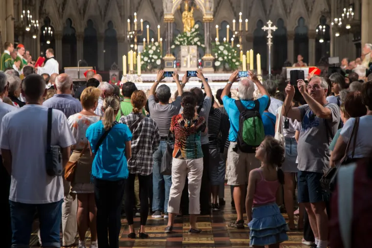 Brojni političari prisustvovali misi za Domovinu u katedrali