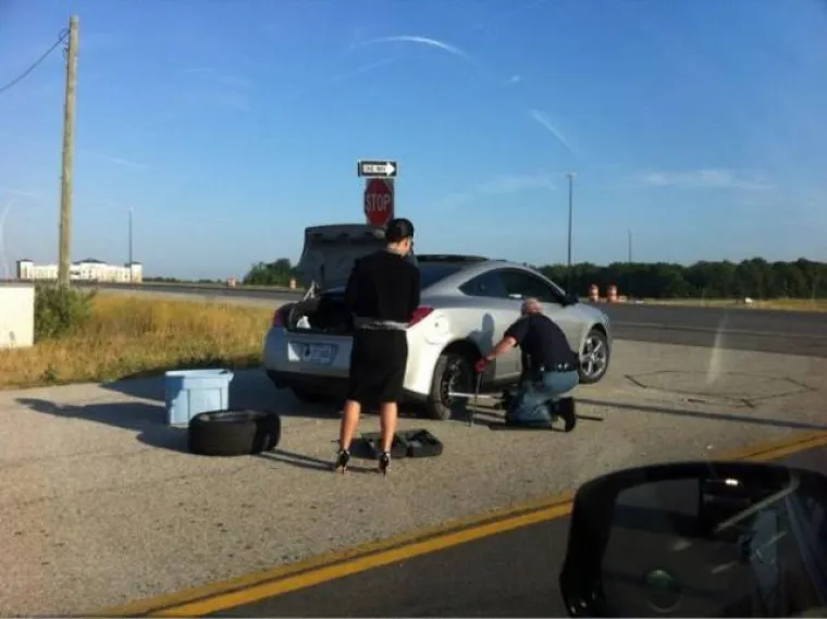 OPREZ, ŽENE ZA VOLANOM! Vozačice dokazale da i one mogu biti jednako nesposobne kao i mu&scaron;karci