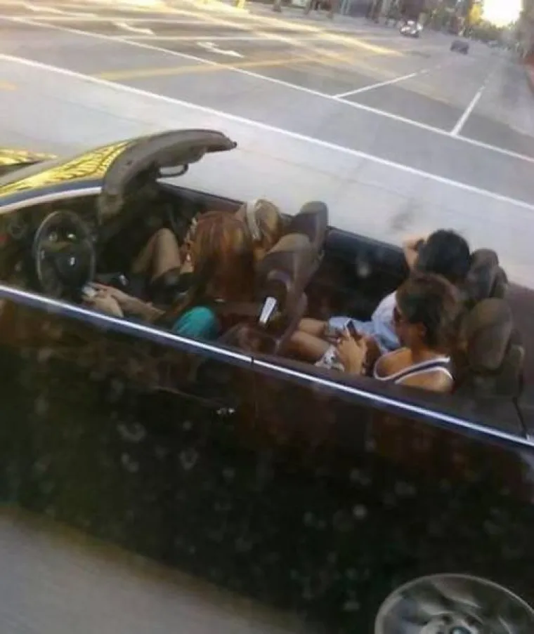 OPREZ, ŽENE ZA VOLANOM! Vozačice dokazale da i one mogu biti jednako nesposobne kao i mu&scaron;karci