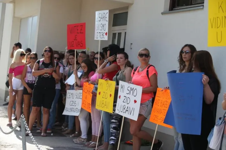 Nina Kuluz je pobjegla sa sinom od supruga za kojeg tvrdi da ih je zlostavljao