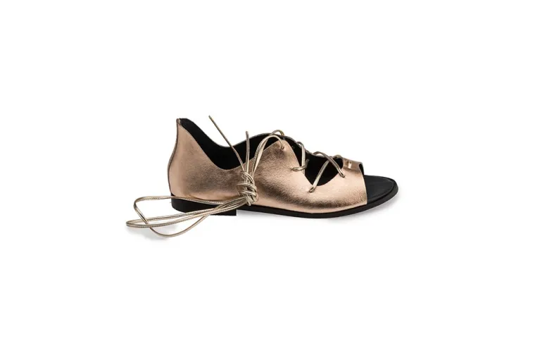 Cijena: 390,00 kuna (sniženo sa 740,00 kn)