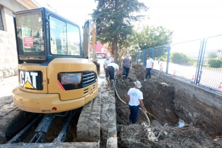 POPLAVA U SPLITU: Pukla cijev, Gripe bez vode