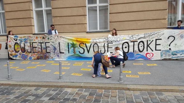 Burno ispred Sabora: prosvjednici Pokret otoka protiv Zakona o koncesijama