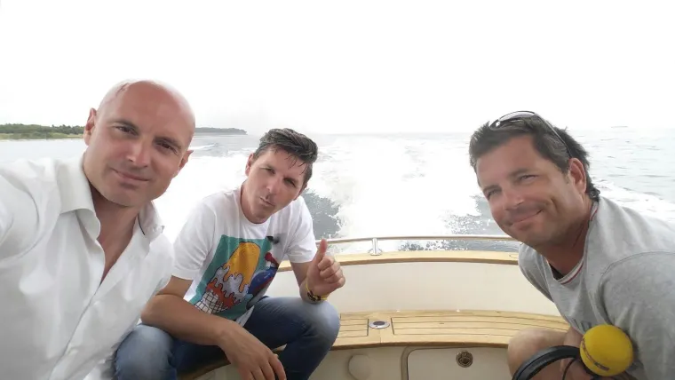 RTL ekskluzivno iz Savudrijske vale: dva hrvatska policijska broda i jedan slovenski udaljeni 100-ak metara na staroj crti razgraničenja