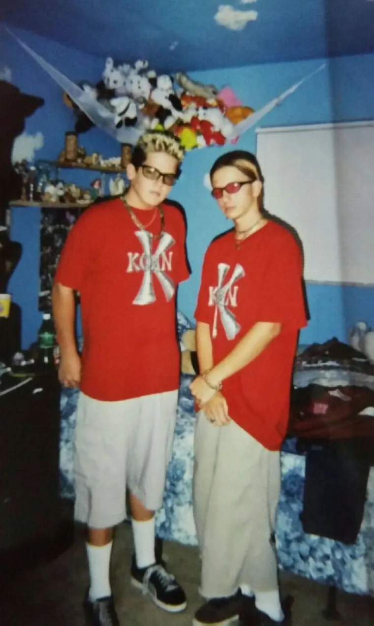 KOJA BRUKA! Kao klinci su mislili da su jako cool, a danas se smiju svojim fotkama kao i svi ostali