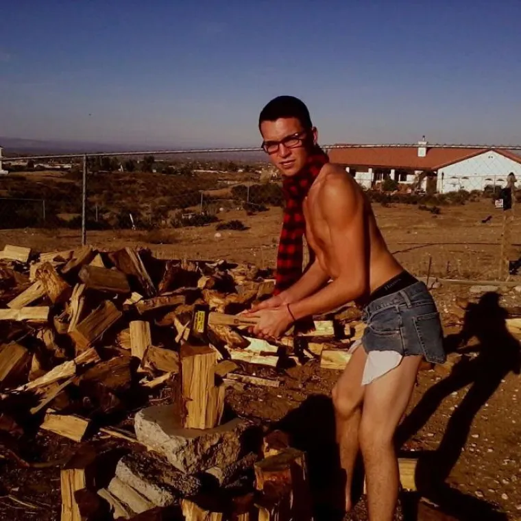 KOJA BRUKA! Kao klinci su mislili da su jako cool, a danas se smiju svojim fotkama kao i svi ostali