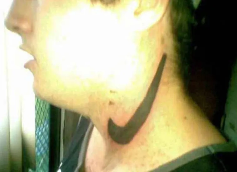 S TIM RUGLOM MORAT ĆE SE NOSITI DO KRAJA ŽIVOTA: Njihove tetovaže su toliko lo&scaron;e da su možda prava remek-djela