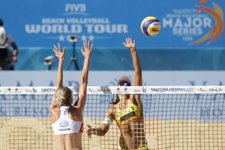 SEKSI DO BOLA: Uvjerite se jo&scaron; jednom za&scaron;to je odbojka na pijesku jedan od najatraktivnijih sportova