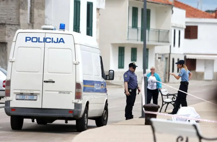 TISNO: Iz mora izvučeno mrtvo tijelo mlađeg mu&scaron;karca