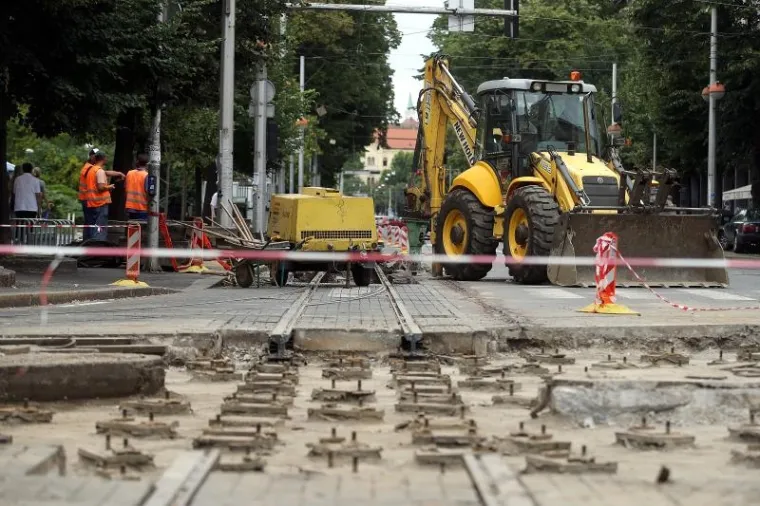 KRIŽANJE OD KOJEG BOLI GLAVA: Radovi u središtu Zagreba izazvali velike gužve