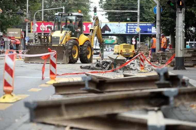 KRIŽANJE OD KOJEG BOLI GLAVA: Radovi u središtu Zagreba izazvali velike gužve