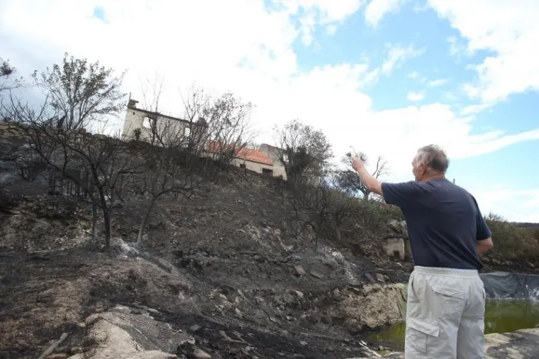 SILA MAJKE PRIRODE: Požar kod Trogira bio je nemilosrdan, pogledajte &scaron;to je ostalo iza njega