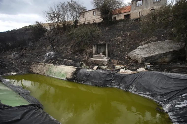 SILA MAJKE PRIRODE: Požar kod Trogira bio je nemilosrdan, pogledajte &scaron;to je ostalo iza njega