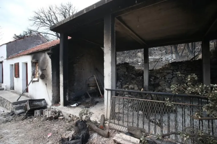 SILA MAJKE PRIRODE: Požar kod Trogira bio je nemilosrdan, pogledajte &scaron;to je ostalo iza njega