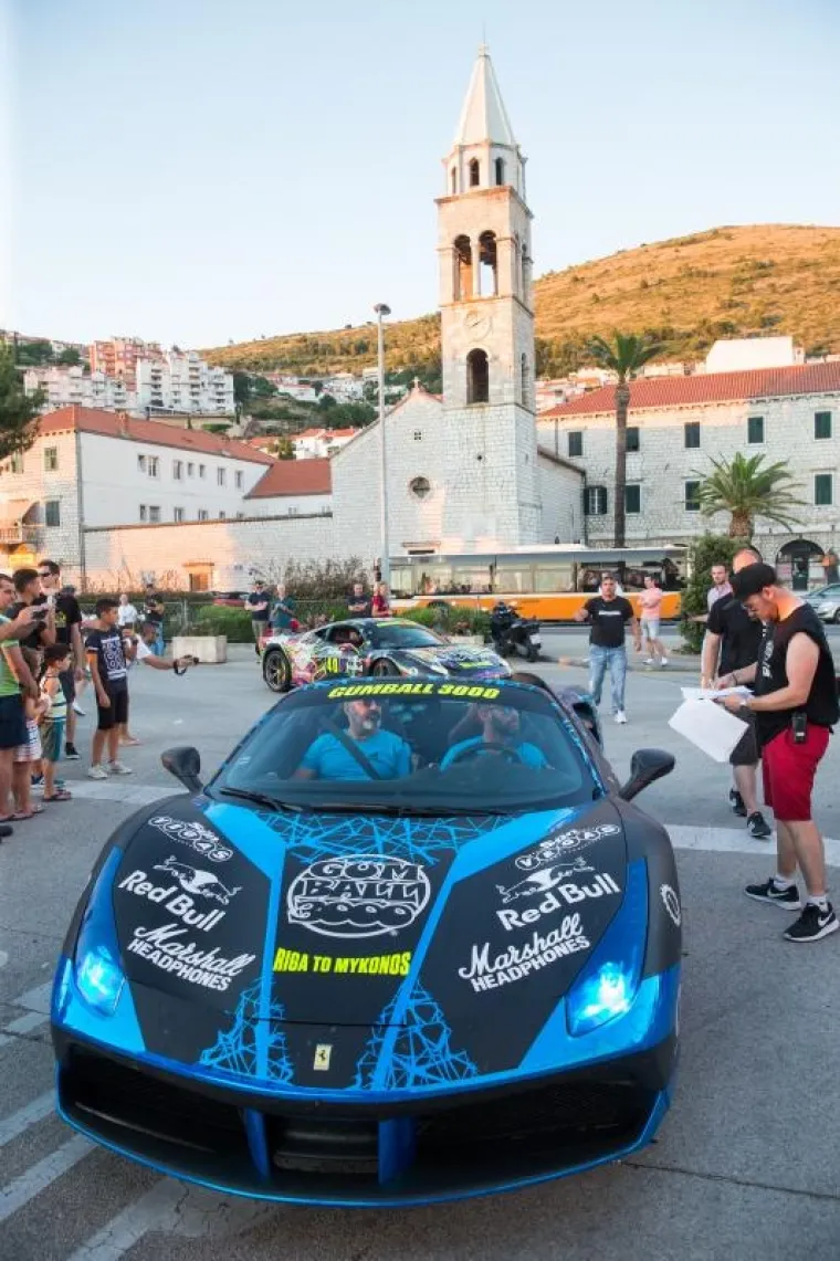 KARAVANA STIGLA U DUBROVNIK: Pogledajte skupocjene jurilice od kojih će vam se zavrtjeti u glavi
