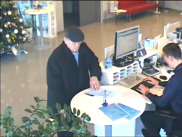 POLICIJSKA POTRAGA: Traži se bilo kakva informacija o mu&scaron;karcu koji je krivotvorenim ispravama podignuo veću količinu novca