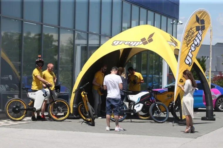 SUPERSPORTSKI AUTOMOBILI NA PROPUTOVANJU HRVATSKOM: Najekskluzivniji reli na svijetu posjetio Rimčev pogon u Svetoj Nedjelji