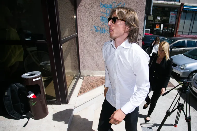 Modrić do&scaron;ao u Državno odvjetni&scaron;tvo na ispitivanje zbog sumnje u lažni iskaz