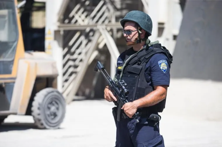 SPALJIVANJE DROGE U NA&Scaron;ICAMA: Gotovo tona marihuane i stotine kilograma heroina i kokaina oti&scaron;lo u dim