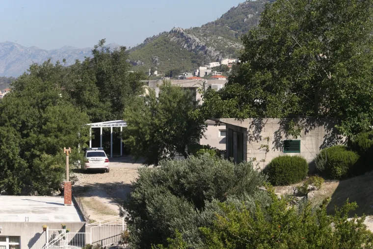 Makarska: policijsko osiguranje na mjestu gdje je pronađeno mrtvo tijelo mu&scaron;ke osobe