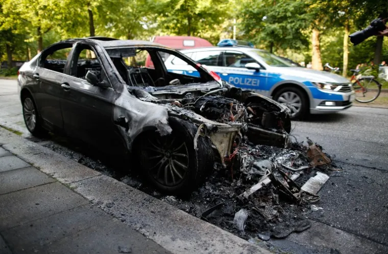 PROSVJED UOČI SUMMITA G20: U sukobu s antikapitalističkim prosvjednicima i anarhistima ozlijeđeno 76 policajaca