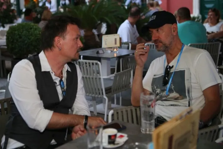 ZAPALIO PROKURATIVE: Gibonni svojim najvećim hitovima otvorio 57. po redu Splitski festival