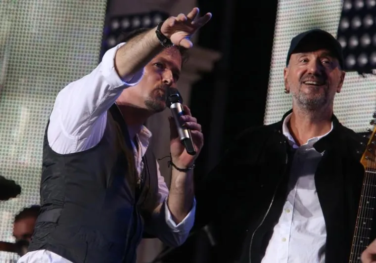 Gibo je izveo svoje najveće hitove, kao i pjesme s najnovijeg albuma &bdquo;Familija&ldquo;.