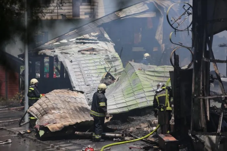 VATRA PROGUTALA ČITAV SPORTSKI CENTAR: Pogledajte razmjere požara koji je jutros buknuo nedaleko od centra Zagreba