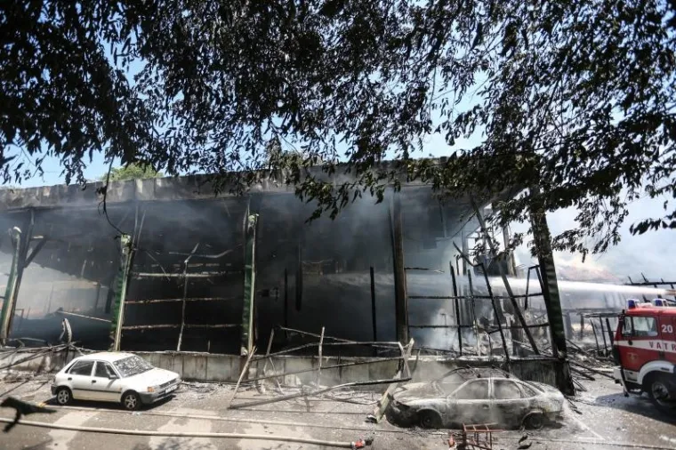 VATRA PROGUTALA ČITAV SPORTSKI CENTAR: Pogledajte razmjere požara koji je jutros buknuo nedaleko od centra Zagreba