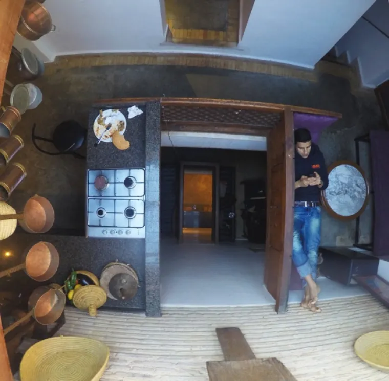 MORATE SE DOBRO ZAGLEDATI DA SHVATITE: Ove fotografije nastale su kao tek smije&scaron;an splet okolnosti