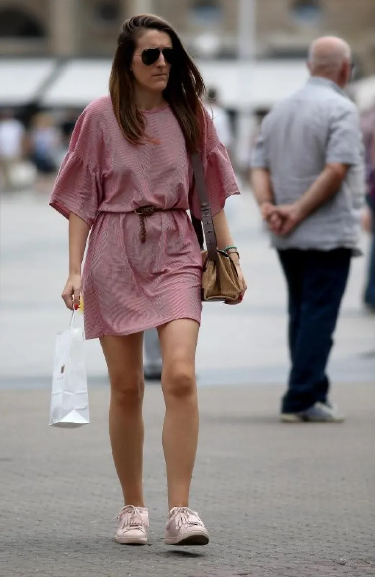 LIJEPE ŽENE PROLAZE KROZ GRAD: Pogledajte kako su se Zagrepčanke sredile za subotnju &scaron;picu