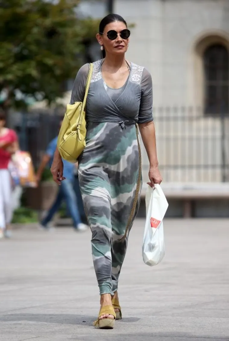 LIJEPE ŽENE PROLAZE KROZ GRAD: Pogledajte kako su se Zagrepčanke sredile za subotnju &scaron;picu