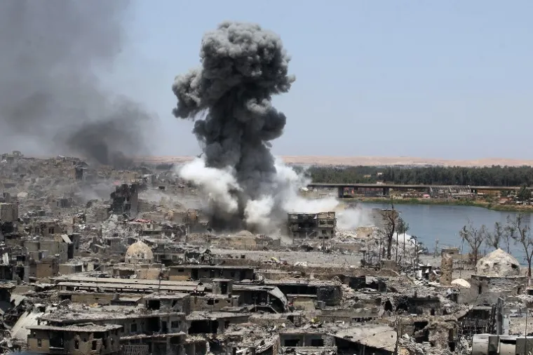 FOTOGRAFIJE POTPUNO RAZRUŠENOG GRADA: Iračke snage proglasile su pobjedu nad ISIS-om u Mosulu