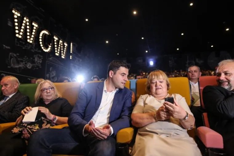 Pogledajte tko je sve do&scaron;ao na osnivačku skup&scaron;tinu nove stranke biv&scaron;ih HNS-ovaca