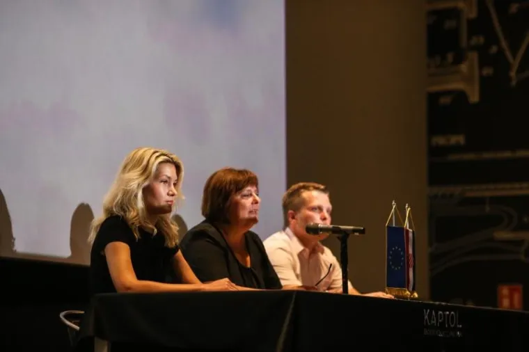 Pogledajte tko je sve do&scaron;ao na osnivačku skup&scaron;tinu nove stranke biv&scaron;ih HNS-ovaca