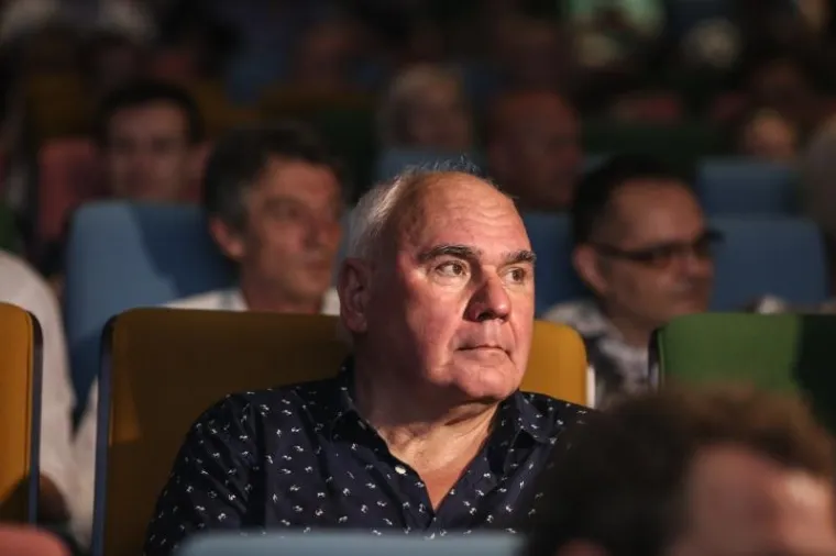 Pogledajte tko je sve do&scaron;ao na osnivačku skup&scaron;tinu nove stranke biv&scaron;ih HNS-ovaca