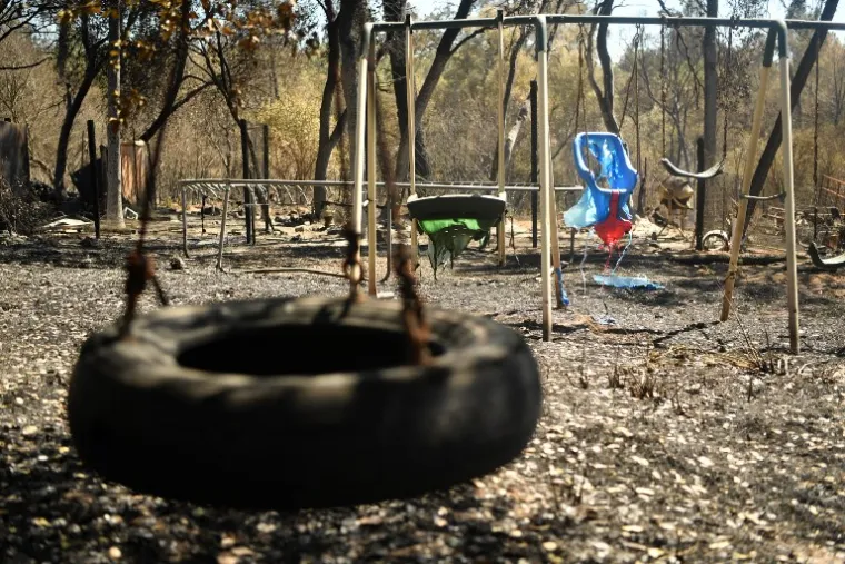 RAZORNA SNAGA PRIRODE UHVAĆENA KAMEROM: Kalifornijom haraju stravični požari, scene su nevjerojatne