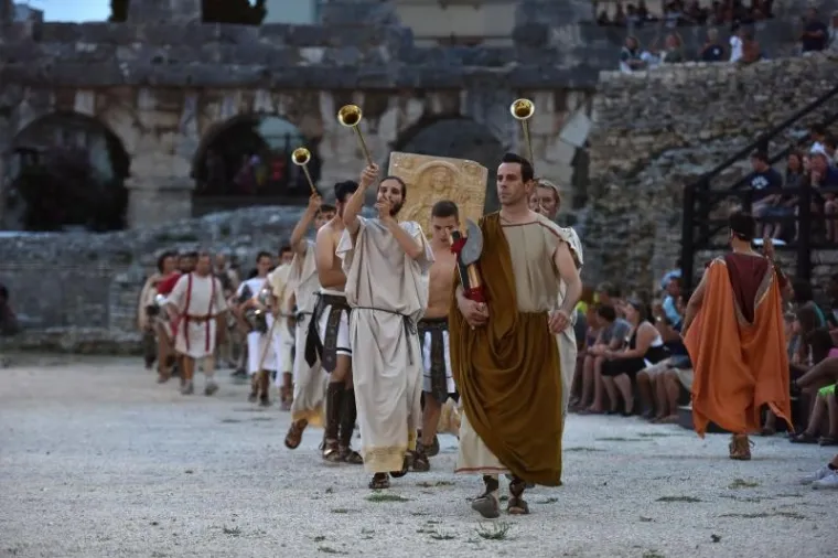 SPEKTAKL U PULSKOJ ARENI: Amfiteatar ponovo postao popri&scaron;tem borbi gladijatora