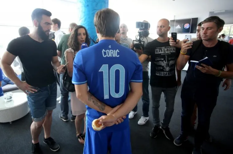 KOJI VAM SE NAJVI&Scaron;E SVIĐA? Spektakularno predstavljanje Dinamovih dresova za novu sezonu