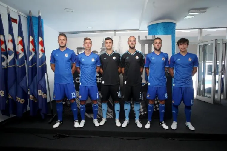 KOJI VAM SE NAJVI&Scaron;E SVIĐA? Spektakularno predstavljanje Dinamovih dresova za novu sezonu