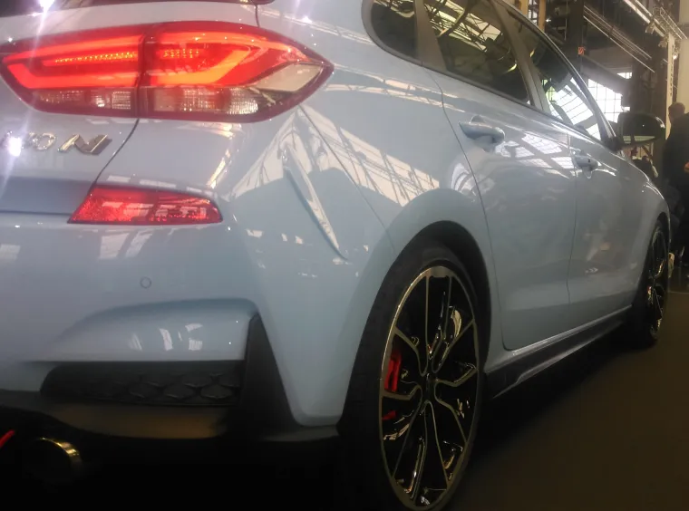 NET.HR NA SVJETSKOJ PREMIJERI HYUNDAIJA I30 N: Snažni Korejac napada poziciju legendarnog Golfa GTI