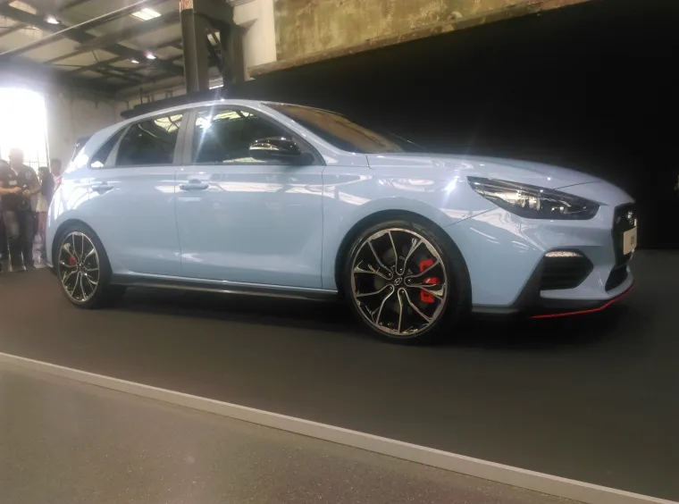 NET.HR NA SVJETSKOJ PREMIJERI HYUNDAIJA I30 N: Snažni Korejac napada poziciju legendarnog Golfa GTI